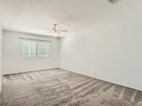 1044 Grammy Dr in Las Vegas, NV - Building Photo - Building Photo