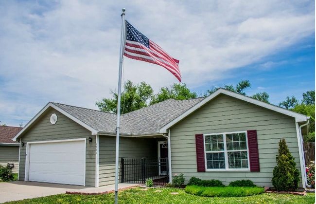 property at 1511 N Clay St