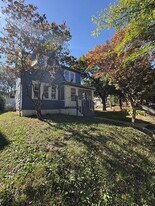 710 Lakemont Ave in Akron, OH - Building Photo