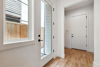 4500 Hopkins Ave in Dallas, TX - Building Photo - Building Photo