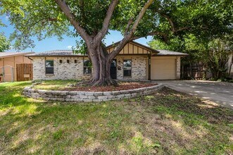 920 Ashwood Dr in Lewisville, TX - Building Photo - Building Photo