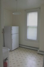 208 Summit Ave-Unit -2B in Fort Washington, PA - Building Photo - Building Photo