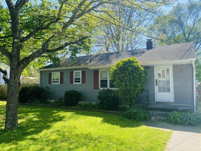 property at 112 Shamrock Dr