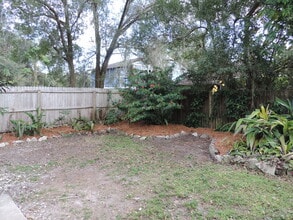 2704 E Washington St in Orlando, FL - Building Photo - Building Photo