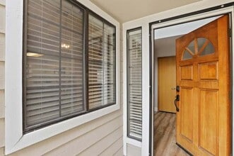 2209 Prins Alexander Cir in Modesto, CA - Building Photo - Building Photo