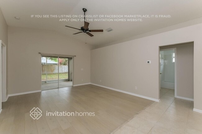 7616 Hampshire Garden Pl in Apollo Beach, FL - Building Photo - Building Photo