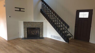 548 Lindstrom Dr in Colorado Springs, CO - Building Photo - Building Photo