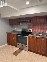 392 East Ave in Toronto, ON - Building Photo - Building Photo