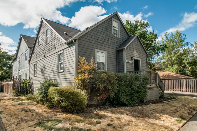 1382 Lincoln St in Eugene, OR - Building Photo - Building Photo