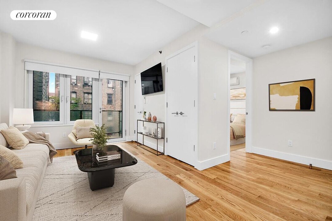 219 S 3rd St in Brooklyn, NY - Building Photo