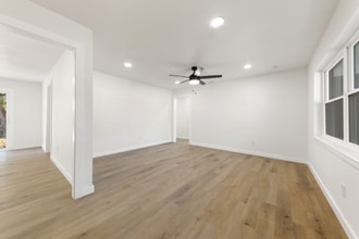 608 Blueberry Blvd in Dallas, TX - Building Photo - Building Photo