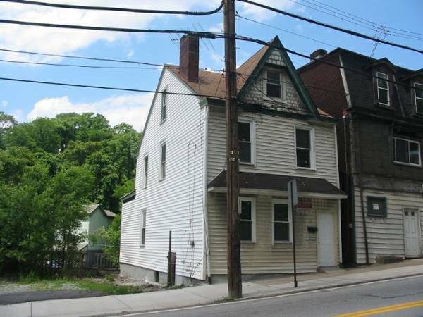 51 Bates St, Unit 1 in Pittsburgh, PA - Foto de edificio