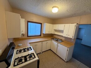 1604 16th St, Unit Apt 2 in Des Moines, IA - Foto de edificio - Building Photo