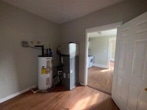 115 W Tinsley St in Griffin, GA - Building Photo - Building Photo