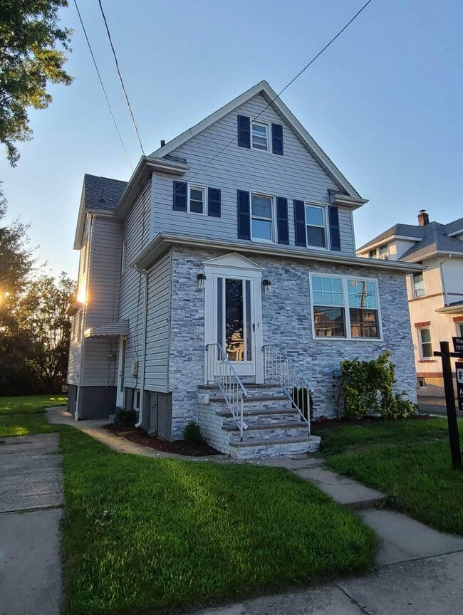 property at 645 4th St