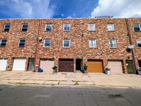 1721 Fitzwater St in Philadelphia, PA - Building Photo - Building Photo