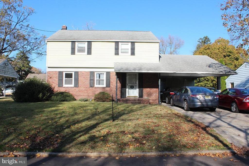 319 Villanova Rd in Glassboro, NJ - Foto de edificio