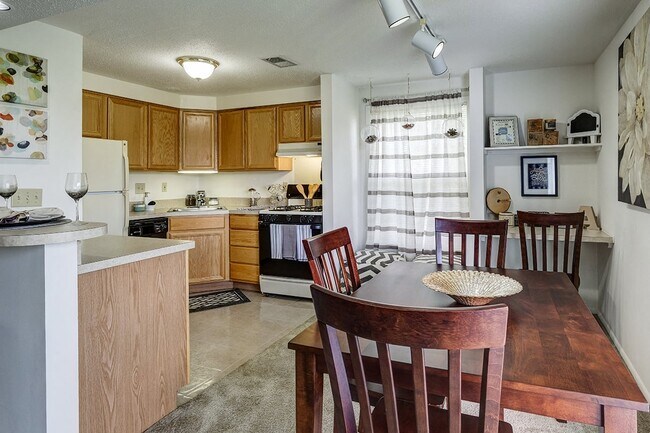 Ashmore Trace in Greenwood, IN - Building Photo - Building Photo