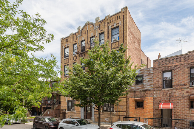 8757 Bay 16Th St in Brooklyn, NY - Foto de edificio - Building Photo