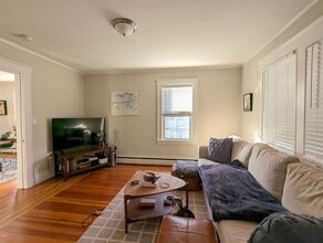 28 Fairmount Ave, Unit 2 in Somerville, MA - Building Photo - Building Photo