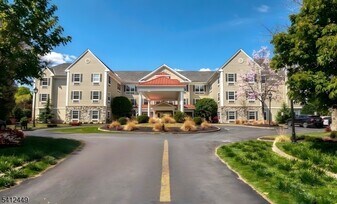 41 Springfield Ave in Summit, NJ - Building Photo