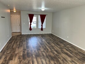 8063 E Wolcott Ct in Nampa, ID - Building Photo - Building Photo