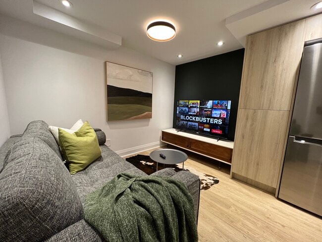 165 Franklin Av in Toronto, ON - Building Photo - Building Photo