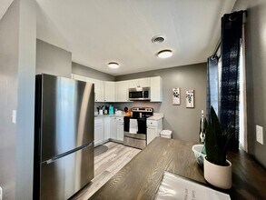 17 S 1st St in Trenton, OH - Building Photo - Building Photo