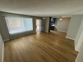 5333 Russell Ave in Los Angeles, CA - Building Photo - Building Photo