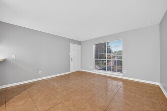 7703 Moonmist Dr in Houston, TX - Building Photo - Building Photo