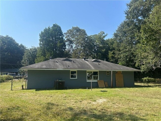3860 Lindwood Dr in Macon, GA - Building Photo - Building Photo
