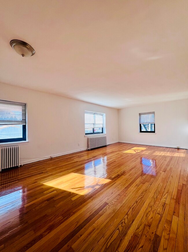 142 Washington Ave Apartments and Nearby Rutherford Apartments For Rent Rutherford, NJ