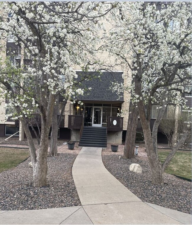 6960 E Girard Ave in Denver, CO - Building Photo - Building Photo