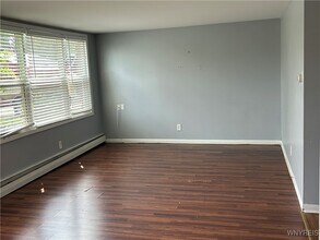 18 Barone Cir in Cheektowaga, NY - Building Photo - Building Photo