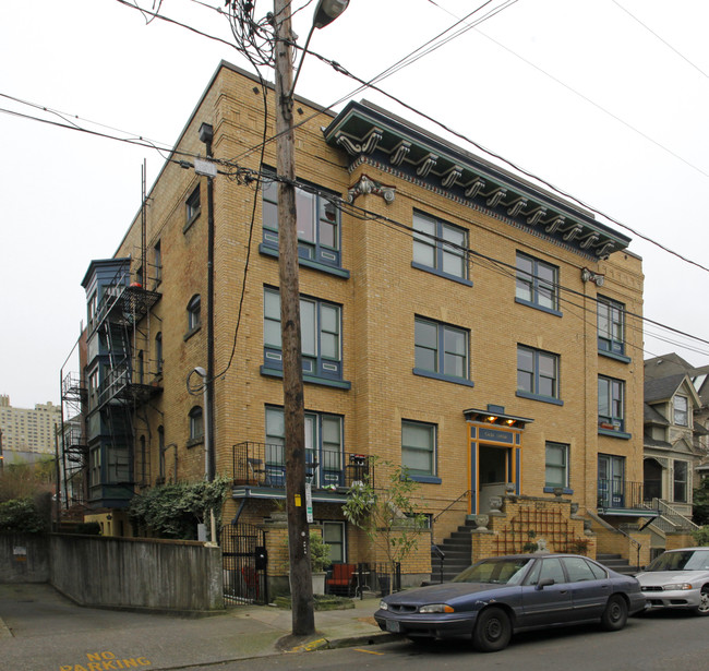 Casa Linda in Portland, OR - Foto de edificio - Building Photo