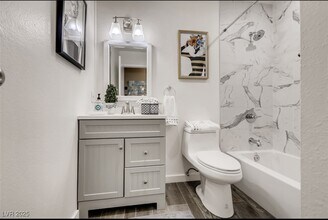 4255 Hazelcrest Dr in Las Vegas, NV - Building Photo - Building Photo