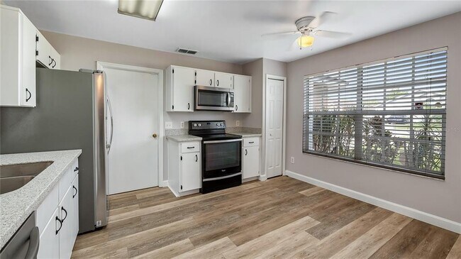 2127 Donegan Pl in Orlando, FL - Building Photo - Building Photo