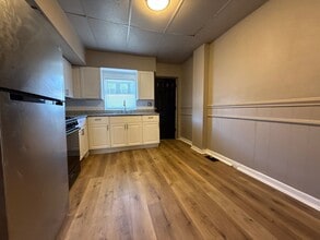 820 N Curley St in Baltimore, MD - Building Photo - Building Photo