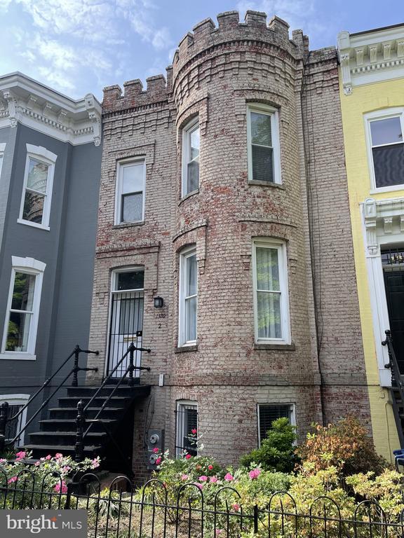 property at 1320 T St NW
