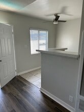 5511 Cherry Ave in Long Beach, CA - Building Photo - Building Photo