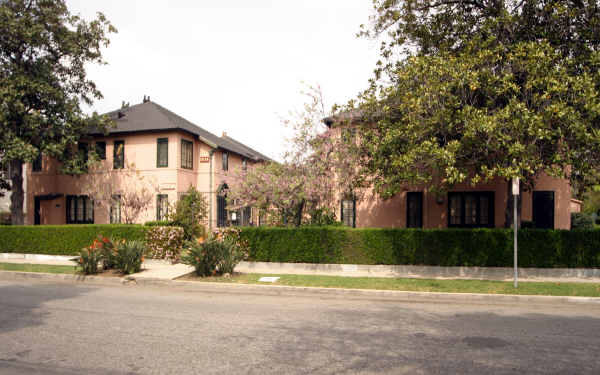 1201-1215 W. 27th St in Los Angeles, CA - Building Photo