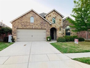 504 Hummingbird Dr in Little Elm, TX - Building Photo - Building Photo