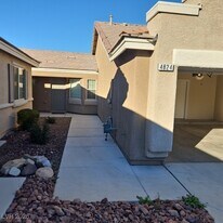 4824 Violet Bay Ct in Las Vegas, NV - Building Photo