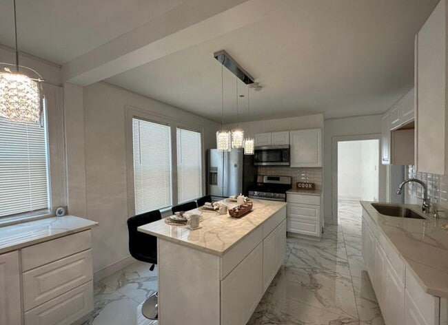 54 Ward Pl in Hartford, CT - Building Photo - Building Photo