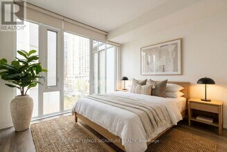 75 St Nicholas St in Toronto, ON - Building Photo - Building Photo