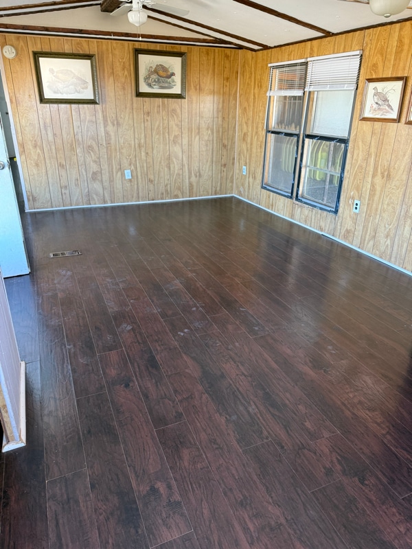 8425 E County Rd 7300 in Slaton, TX - Foto de edificio - Building Photo