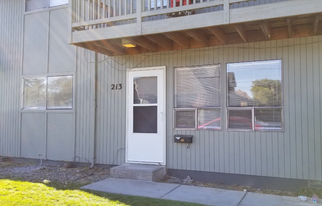 213 NW 7th St-Unit -213 in Redmond, OR - Building Photo