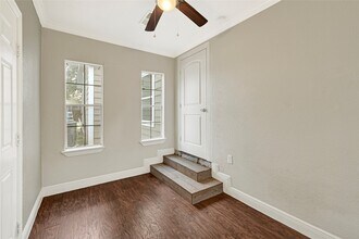 7125 Gillen St in Houston, TX - Building Photo - Building Photo