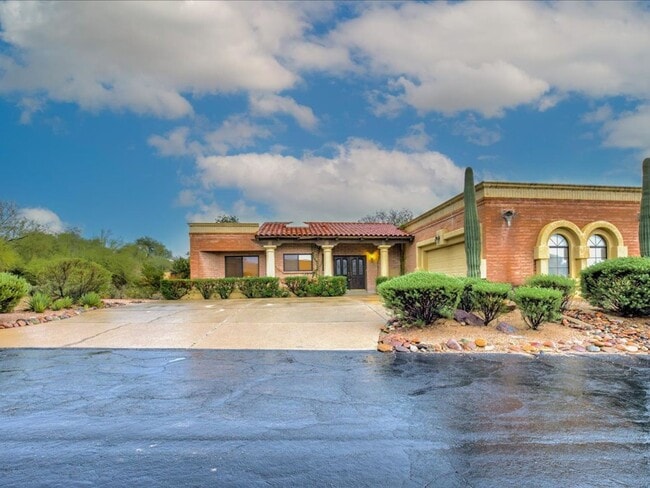4130 E Pontatoc Canyon Dr in Tucson, AZ - Building Photo - Building Photo