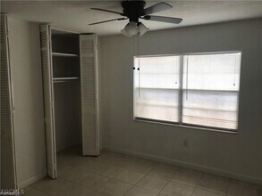 1069 Southdale Rd in Ft. Myers, FL - Building Photo - Building Photo